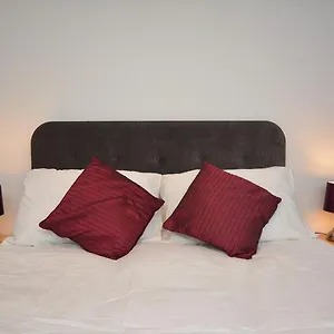 Apartment Hunter Retreat, From - Greenwich House, Chester